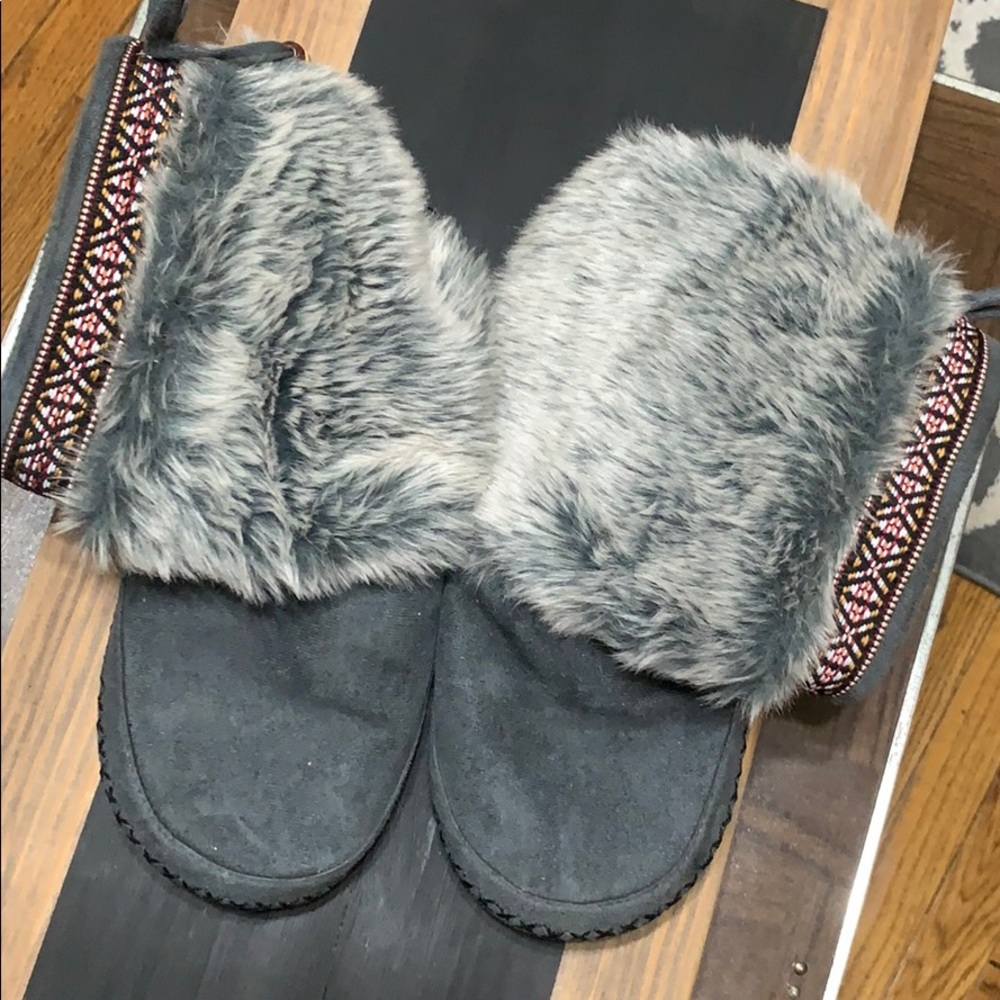 ☮️ Madden Girl Boho Bootie Slippers
